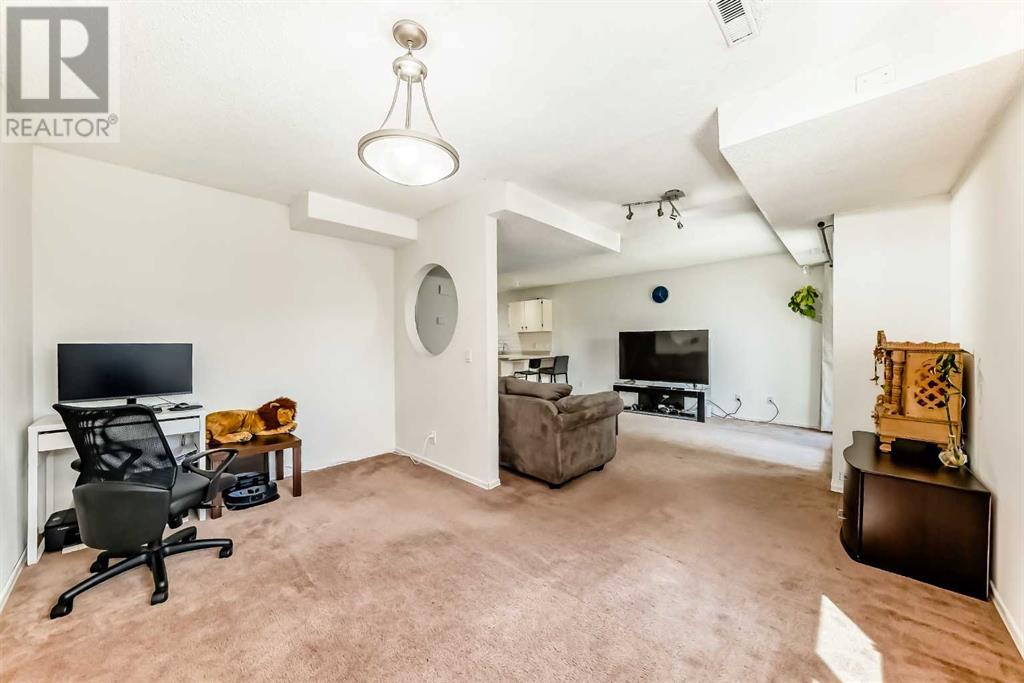 Photo 21 of 111 3015 51 Street Sw, Calgary AB