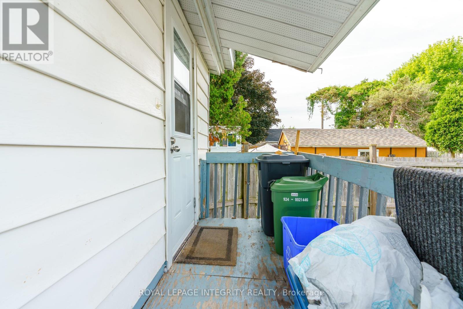 Photo 14 of 325 Belmont Street N, Cornwall ON