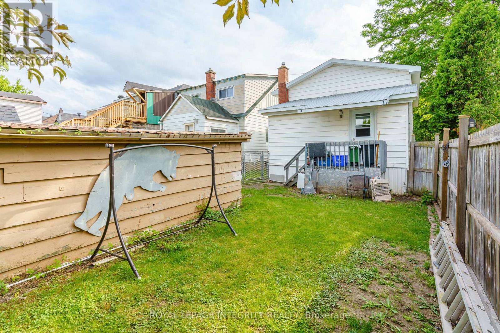 Photo 16 of 325 Belmont Street N, Cornwall ON