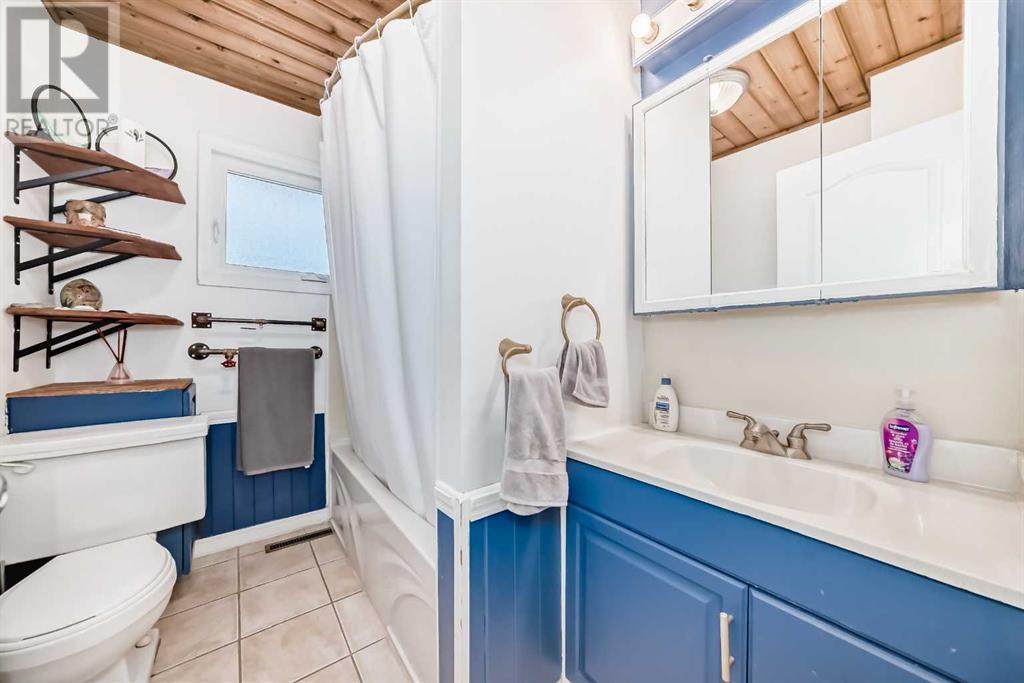 Single Family House Bungalow for Sale in   Avenue NW Bowness Calgary 
