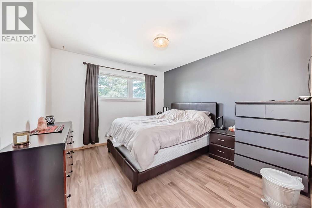 Single Family House Bungalow for Sale in   Avenue NW Bowness Calgary 
