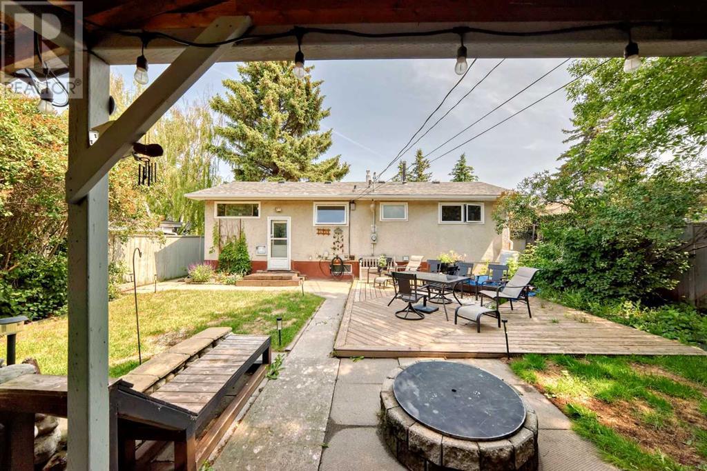 Single Family House Bungalow for Sale in   Avenue NW Bowness Calgary 