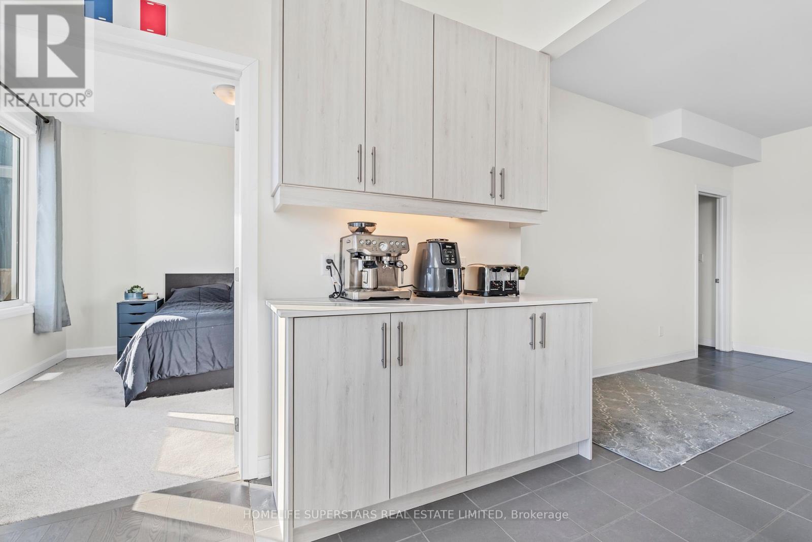 Photo 20 of 18 Oakmont Drive, Loyalist ON