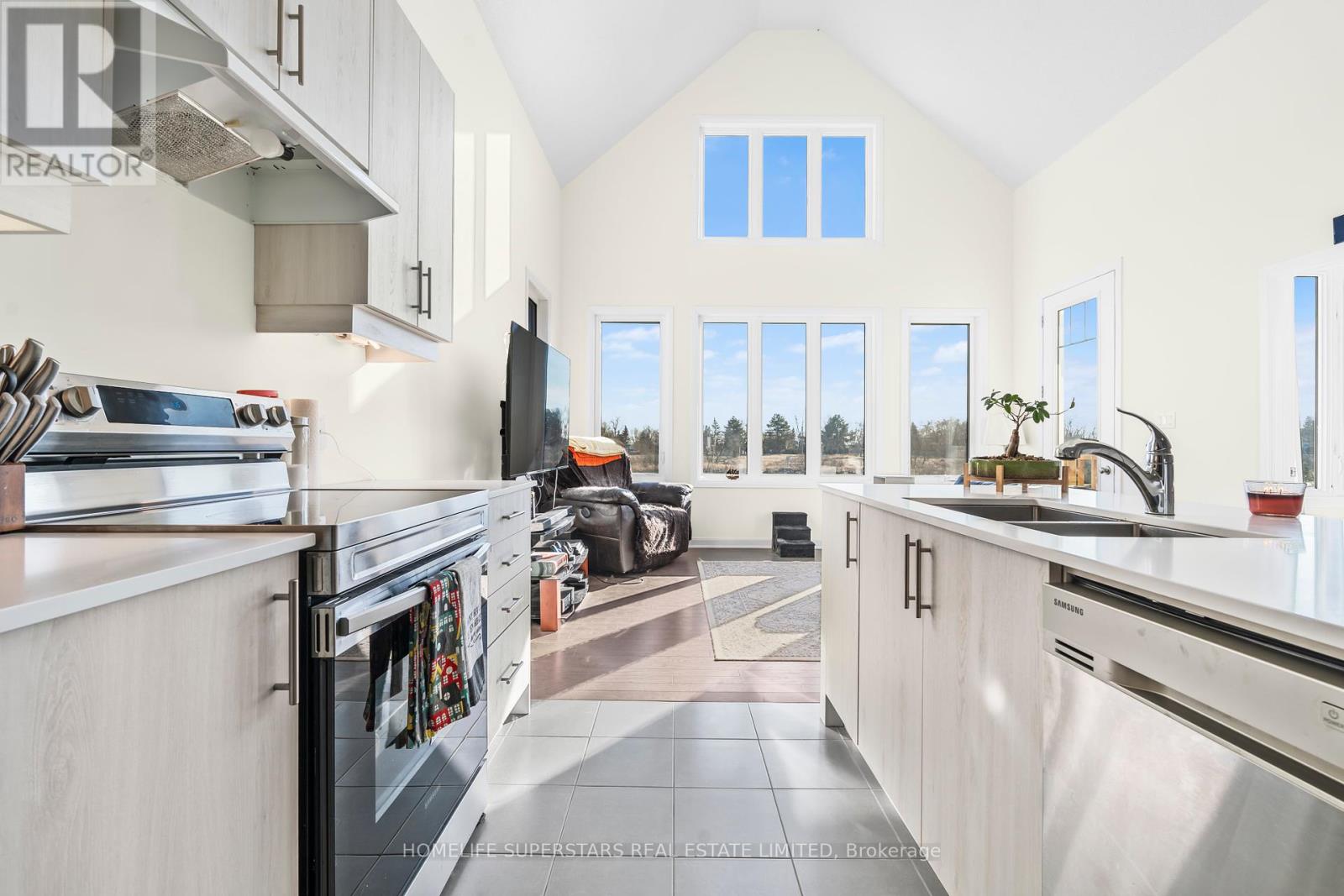 Photo 29 of 18 Oakmont Drive, Loyalist ON