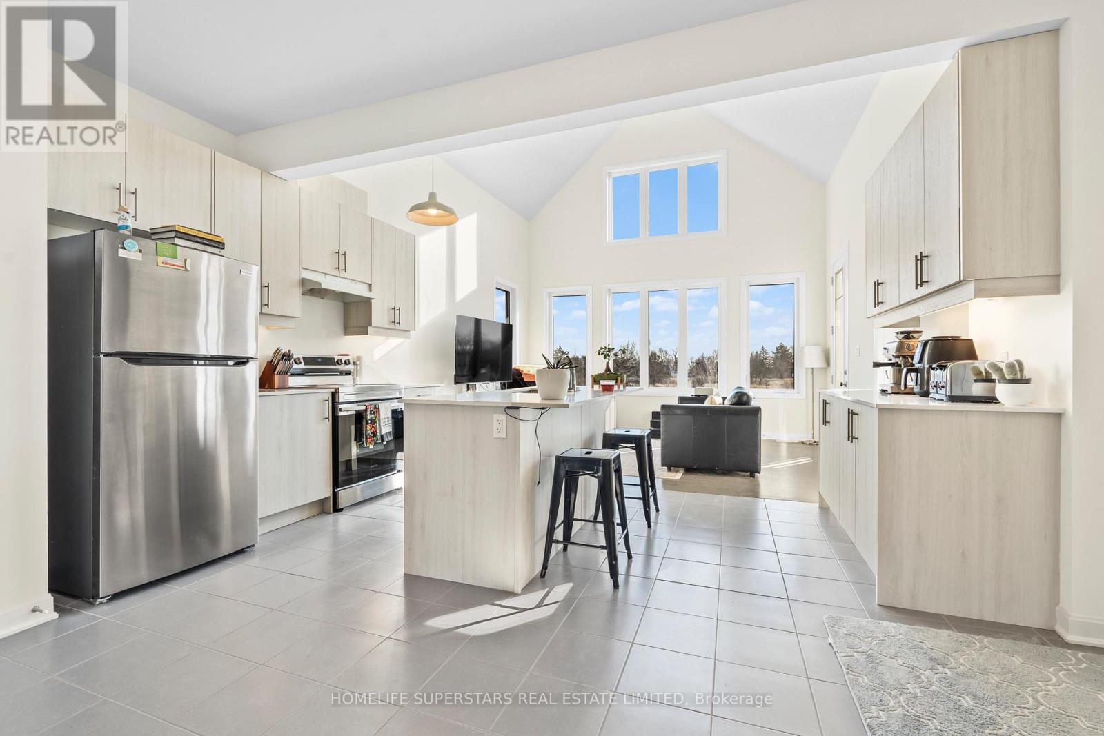 Photo 1 of 18 Oakmont Drive, Loyalist ON