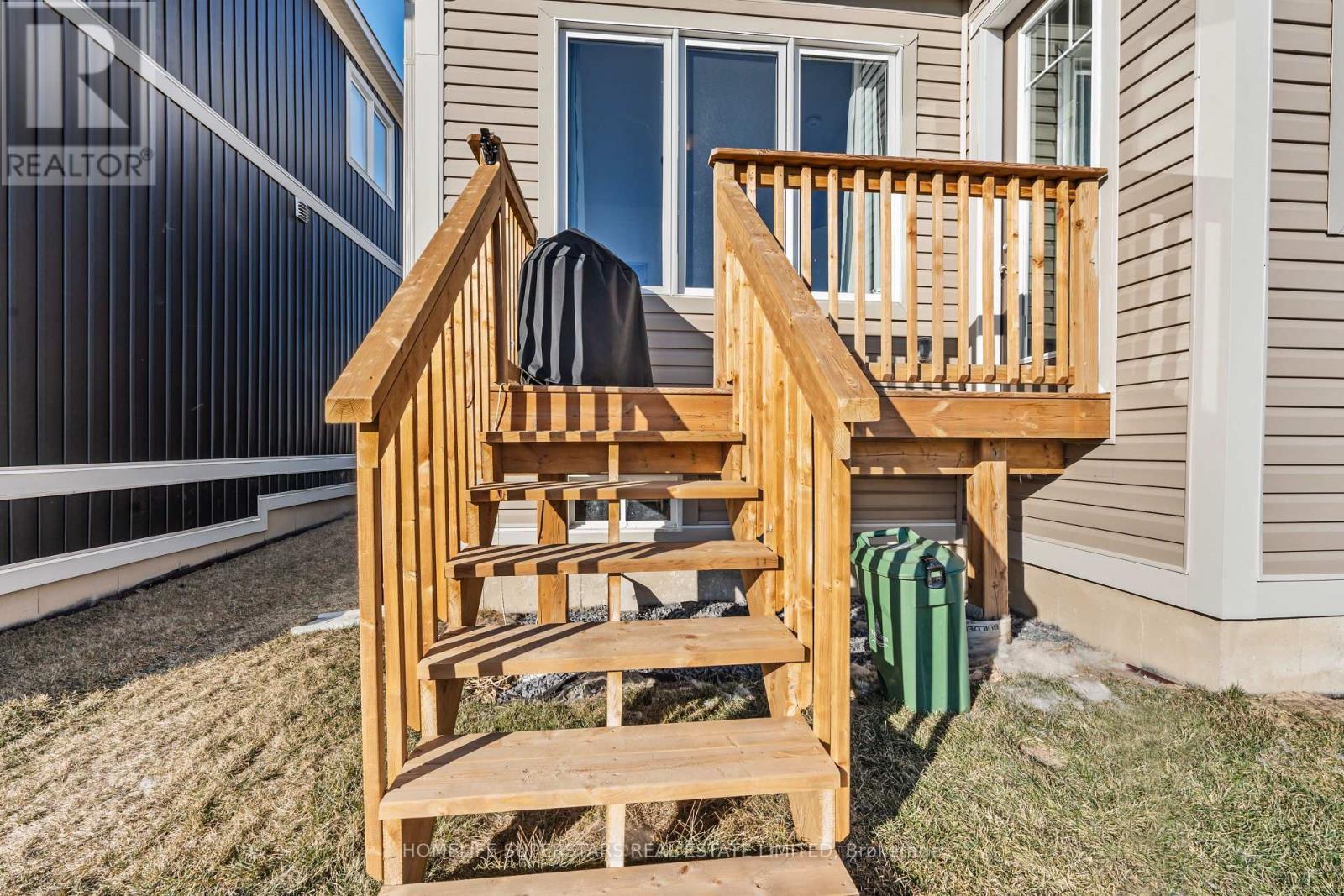 Photo 26 of 18 Oakmont Drive, Loyalist ON