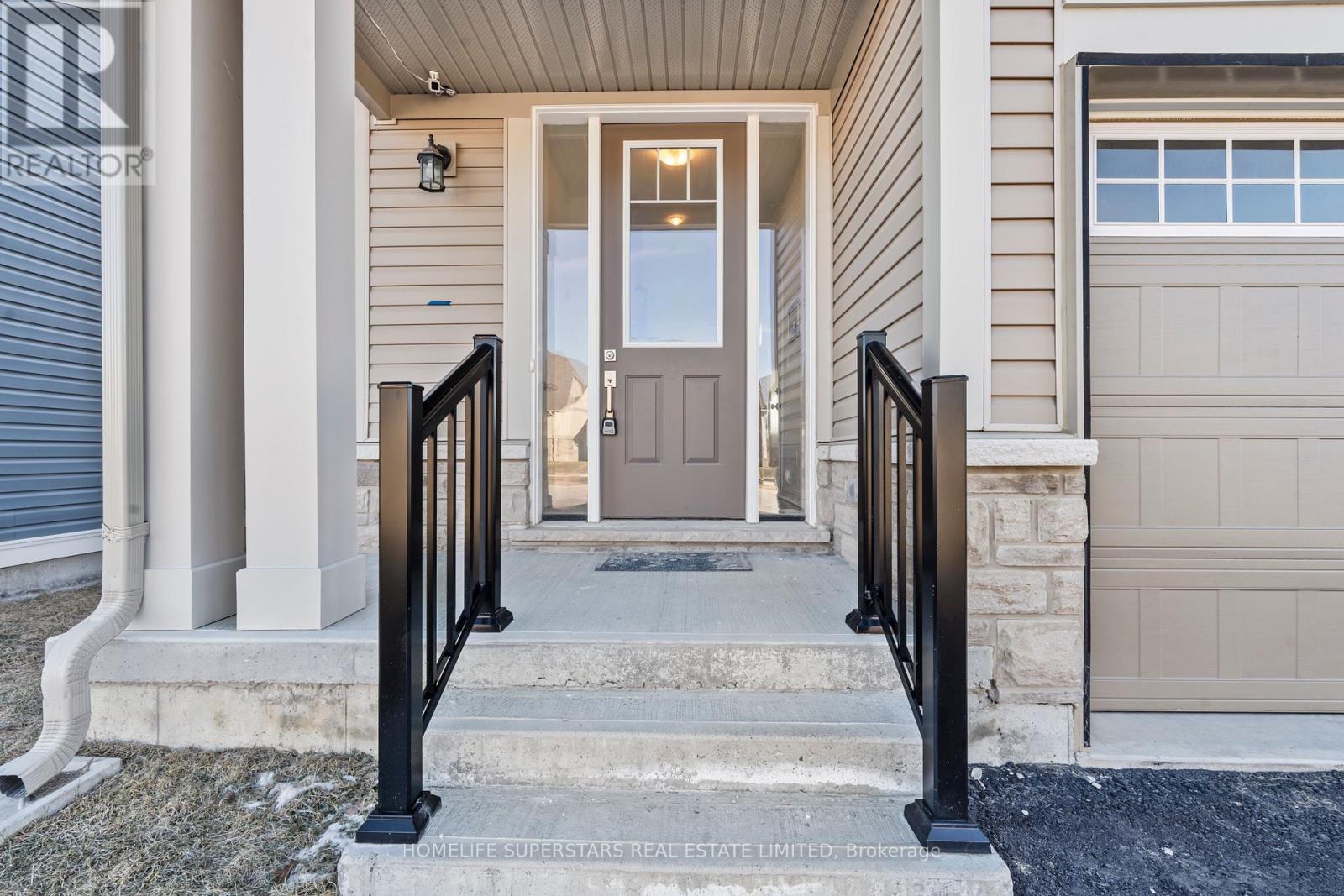 Photo 14 of 18 Oakmont Drive, Loyalist ON