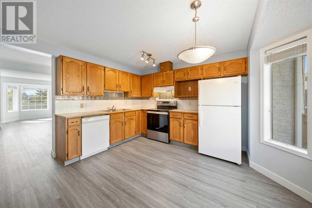 Single Family House for Sale in  Bedford Manor NE Beddington Heights Calgary 