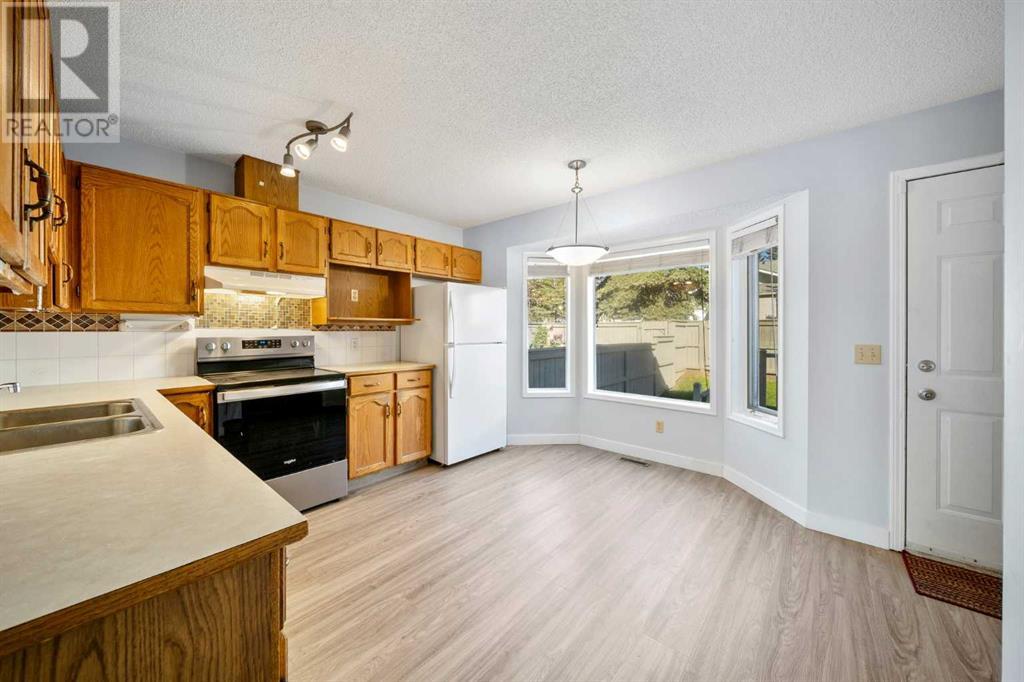 Single Family House for Sale in  Bedford Manor NE Beddington Heights Calgary 