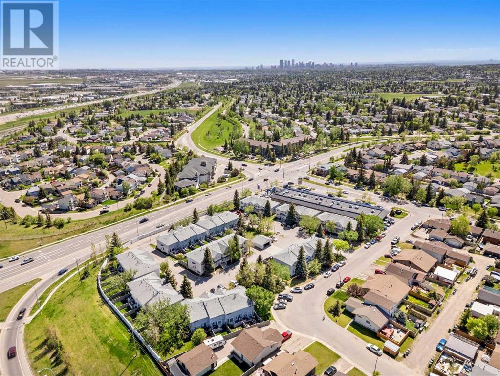 Single Family House for Sale in  Bedford Manor NE Beddington Heights Calgary 