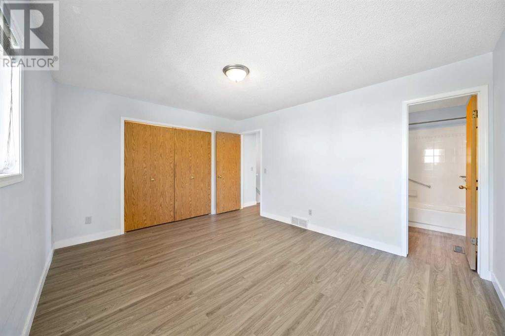 Single Family House for Sale in  Bedford Manor NE Beddington Heights Calgary 