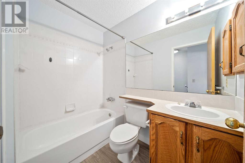 Single Family House for Sale in  Bedford Manor NE Beddington Heights Calgary 