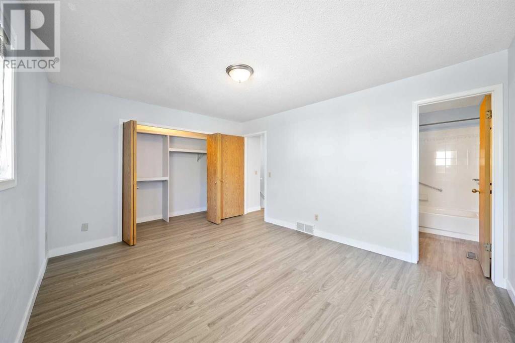 Single Family House for Sale in  Bedford Manor NE Beddington Heights Calgary 