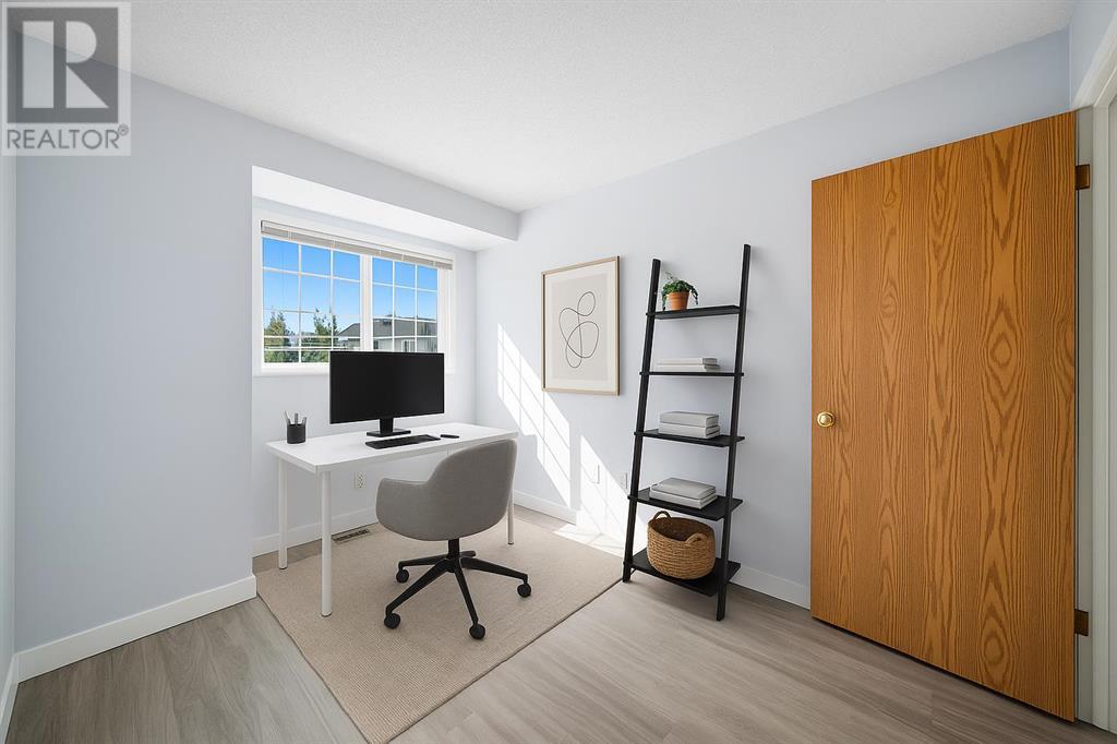 Single Family House for Sale in  Bedford Manor NE Beddington Heights Calgary 