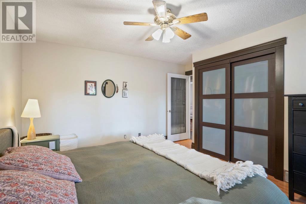 Single Family House Bungalow for Sale in  Midridge Drive SE Midnapore Calgary 