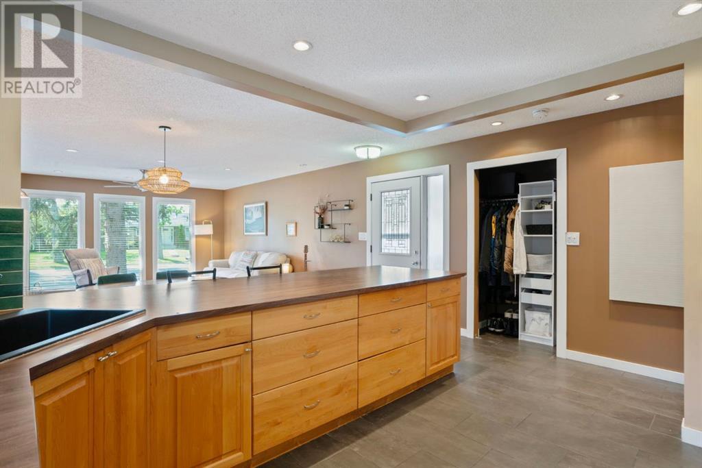 Single Family House Bungalow for Sale in  Midridge Drive SE Midnapore Calgary 