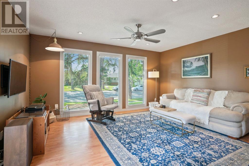 Single Family House Bungalow for Sale in  Midridge Drive SE Midnapore Calgary 