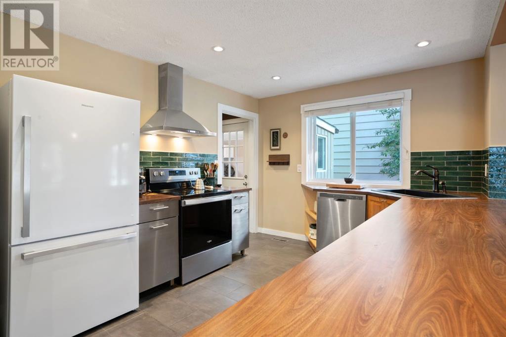 Single Family House Bungalow for Sale in  Midridge Drive SE Midnapore Calgary 