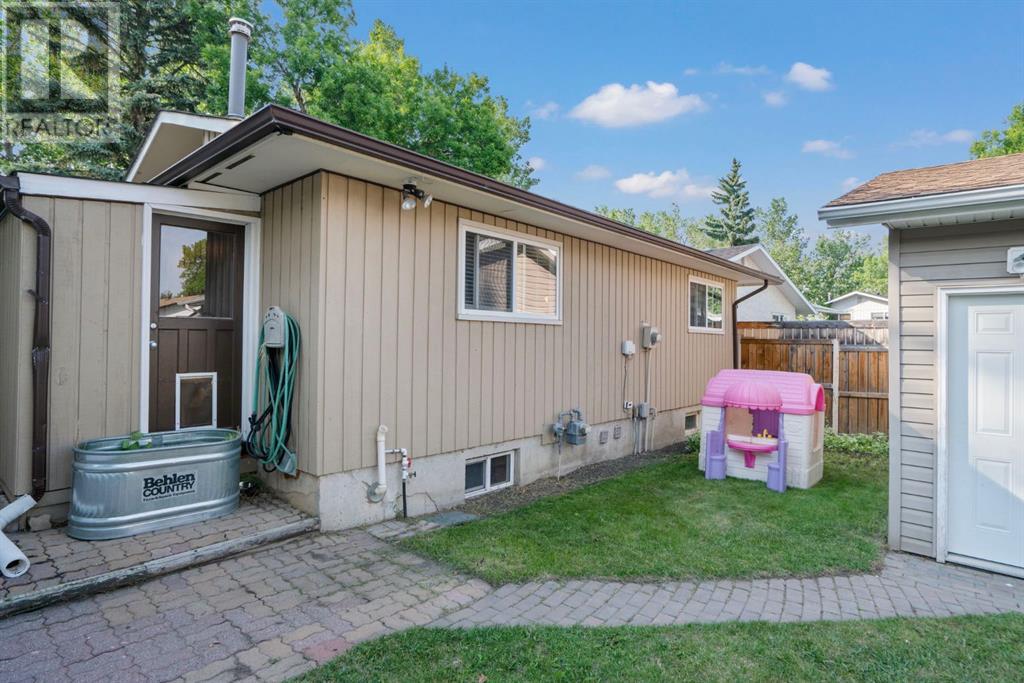 Single Family House Bungalow for Sale in  Midridge Drive SE Midnapore Calgary 