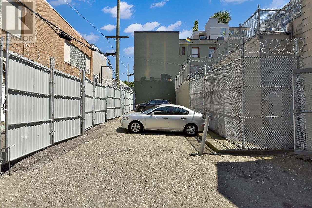 Photo 22 of 130 139 Keefer Street, Vancouver BC