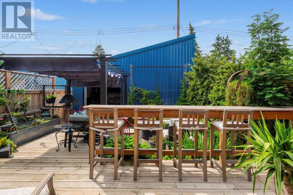 Single Family House for Sale in   Street NW Bowness Calgary 