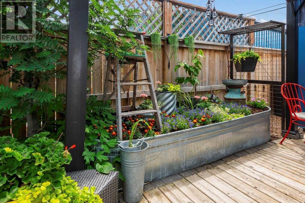Single Family House for Sale in   Street NW Bowness Calgary 