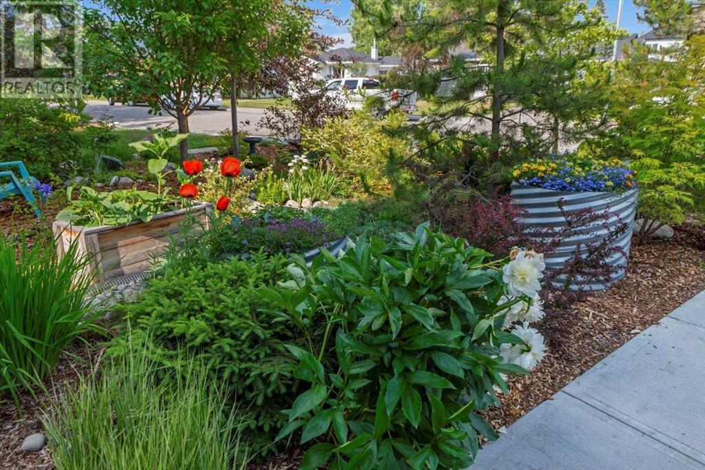 Single Family House for Sale in   Street NW Bowness Calgary 