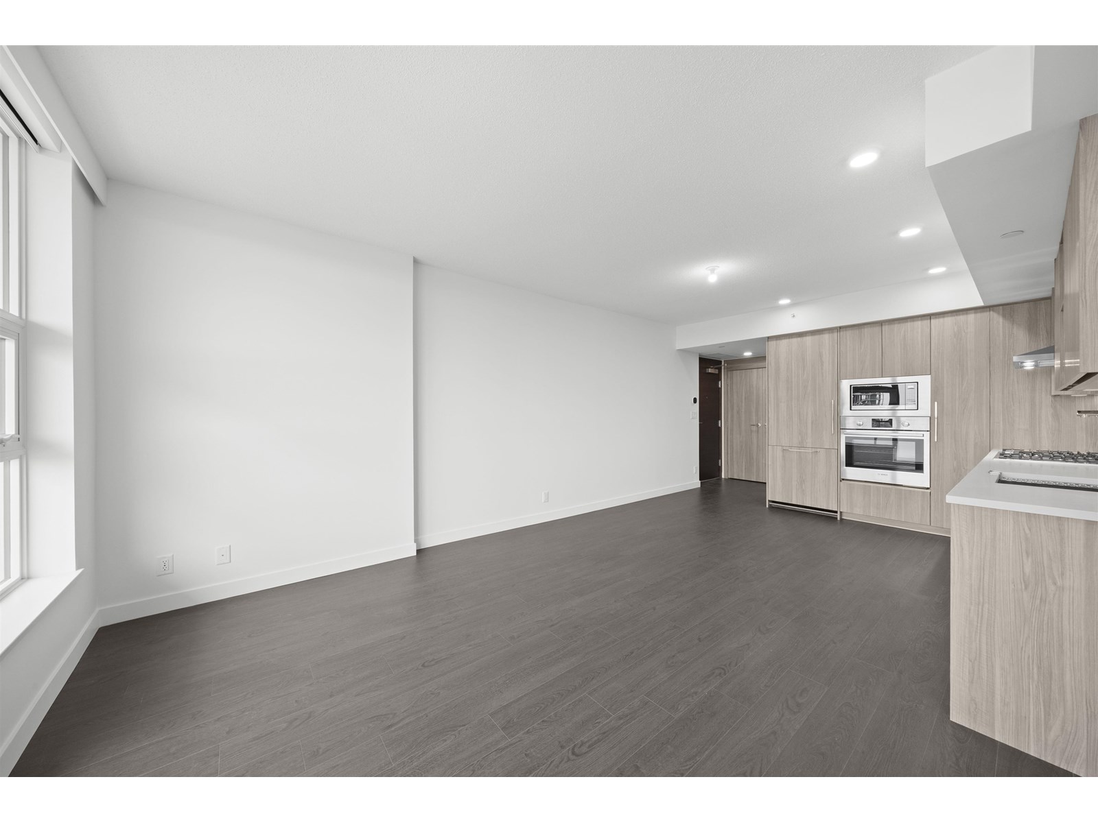 Photo 6 of 3004 13778 100 Avenue, Surrey BC