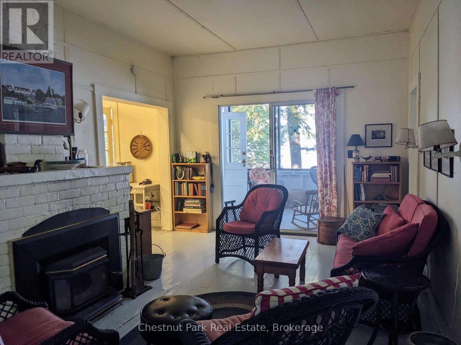 Photo 23 of 76 Tobin Island, Muskoka Lakes ON