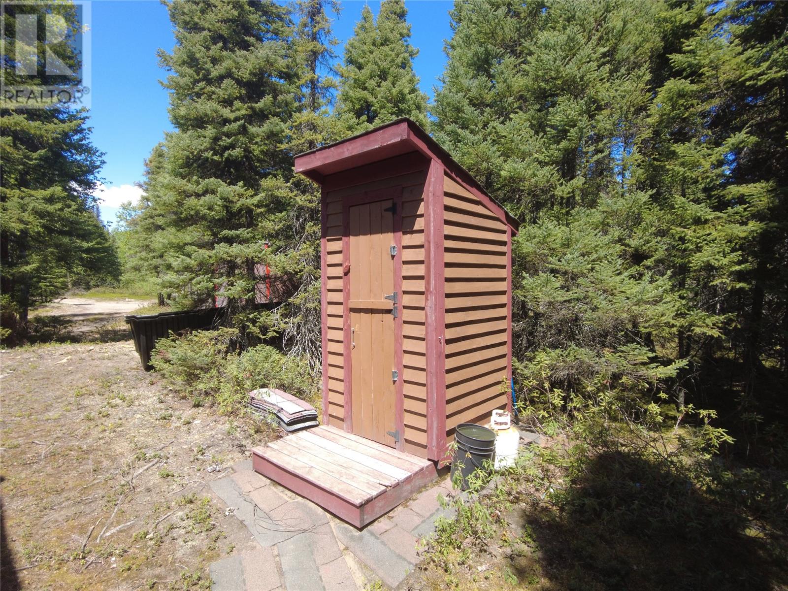 6 Groves Point Road - 5