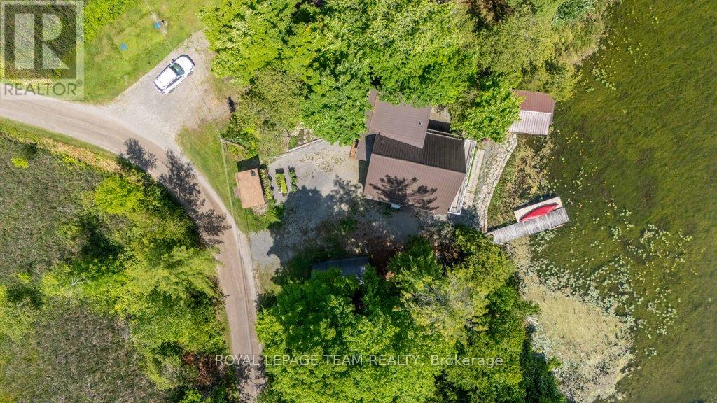 Photo 8 of 304 Hay Bay Lane, Leeds And The Thousand Islands ON