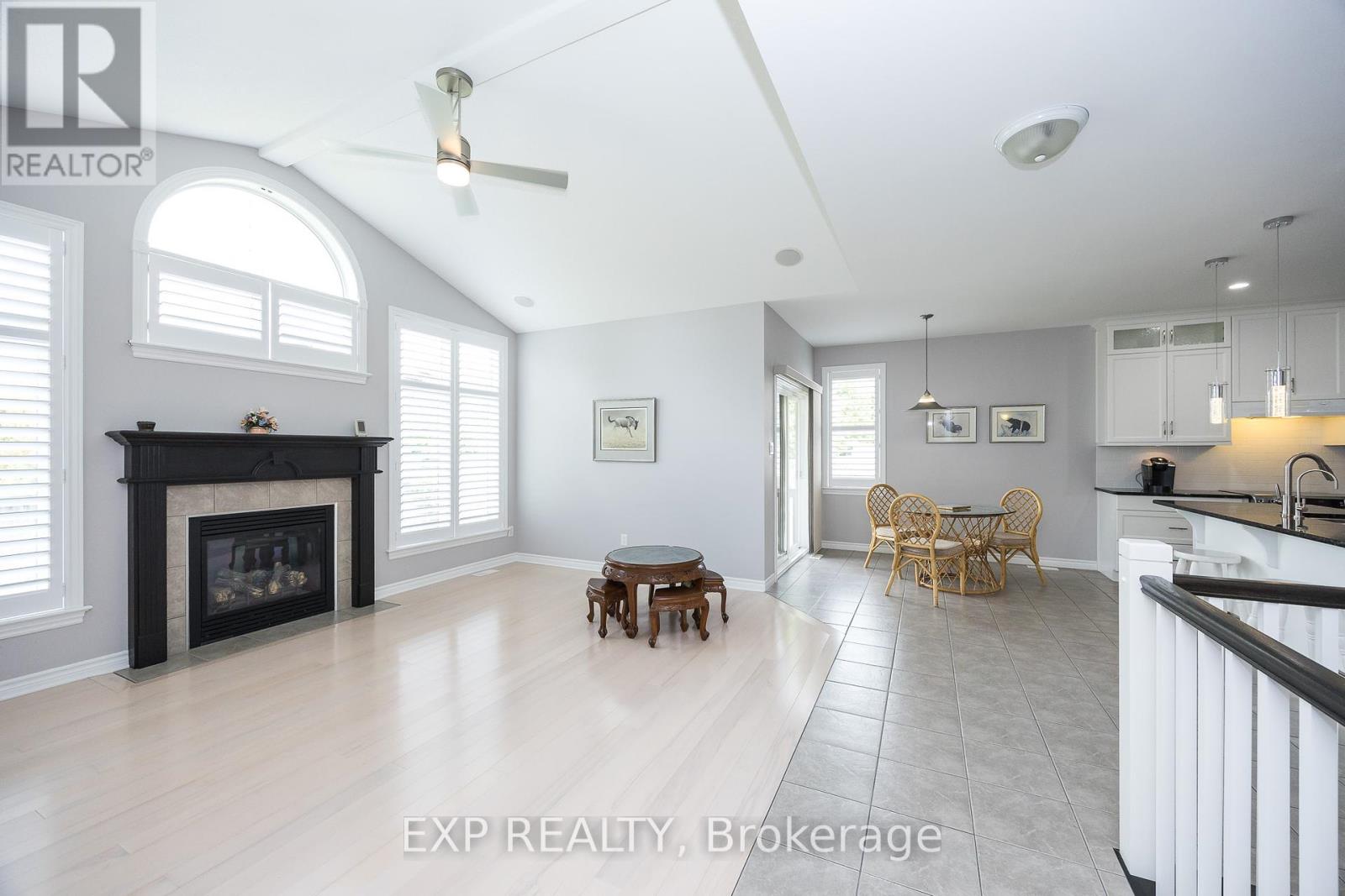 Photo 9 of 31 Gertie Street, Ottawa ON