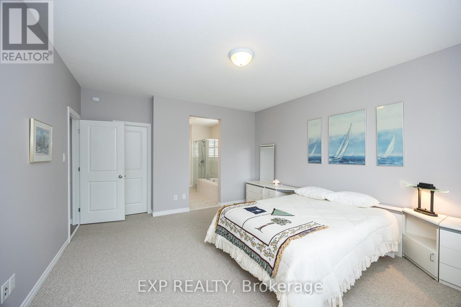 Photo 5 of 31 Gertie Street, Ottawa ON