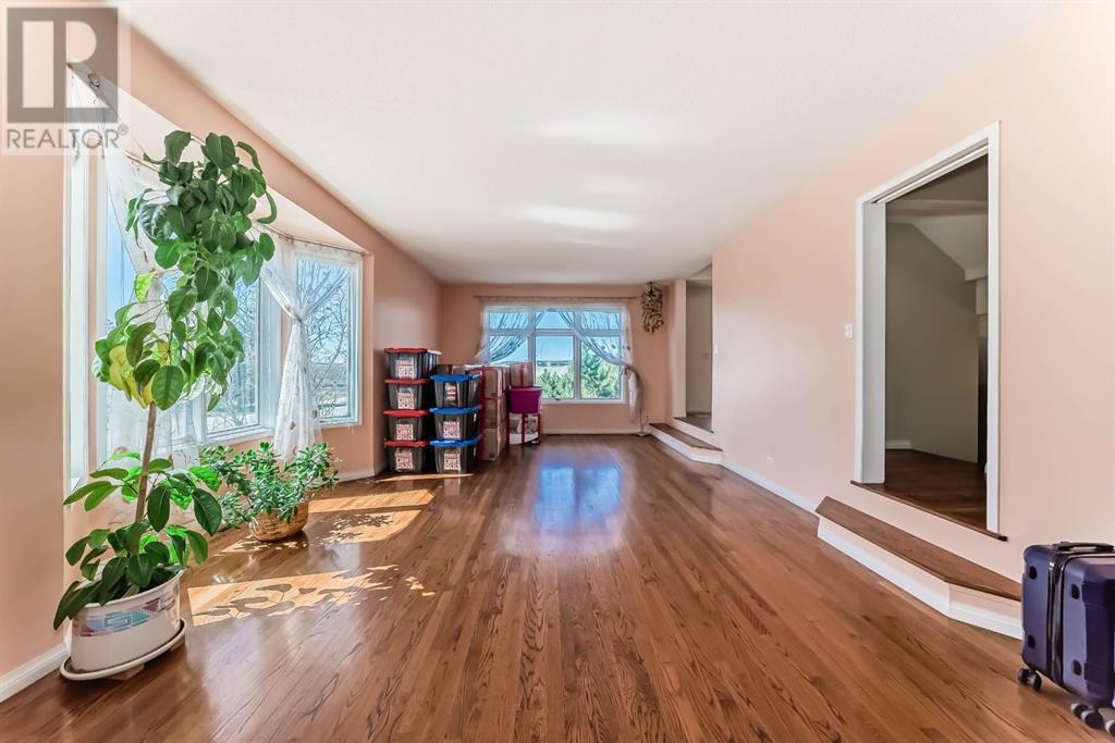 Single Family House for Sale in  Woodbrook Road SW Woodbine Calgary 