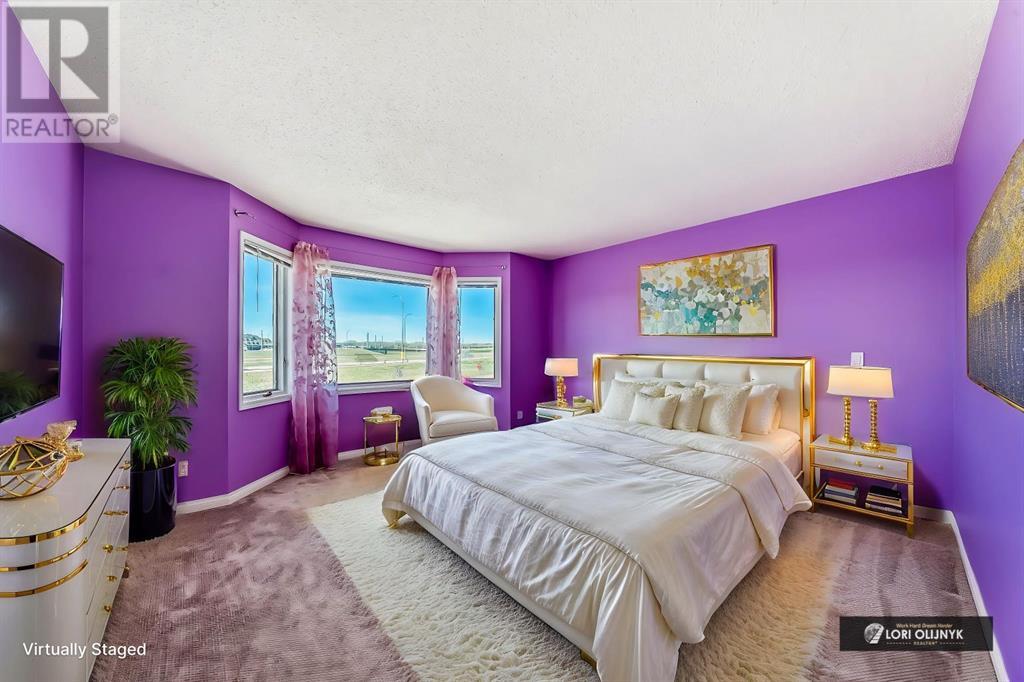 Single Family House for Sale in  Woodbrook Road SW Woodbine Calgary 