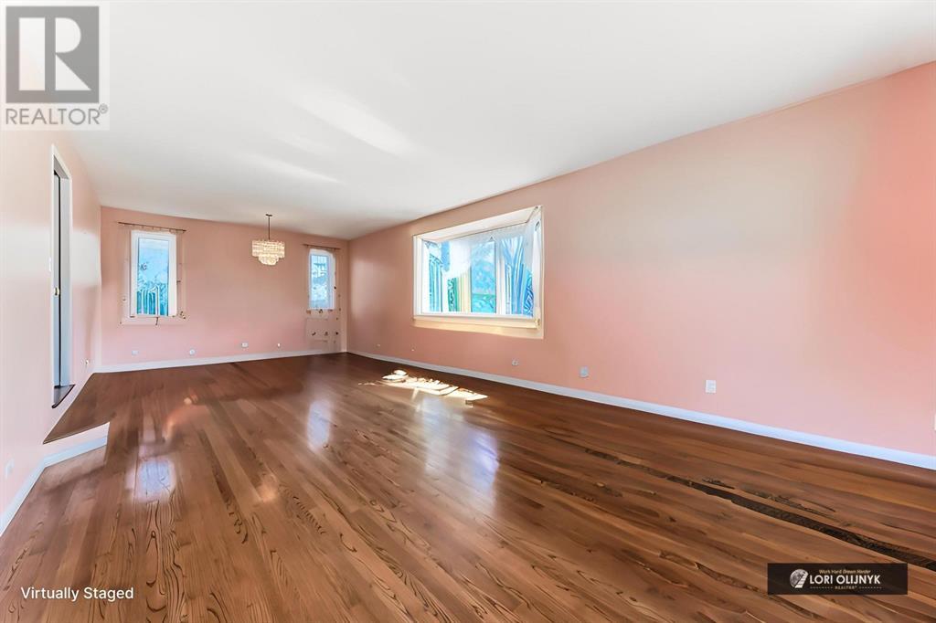 Single Family House for Sale in  Woodbrook Road SW Woodbine Calgary 