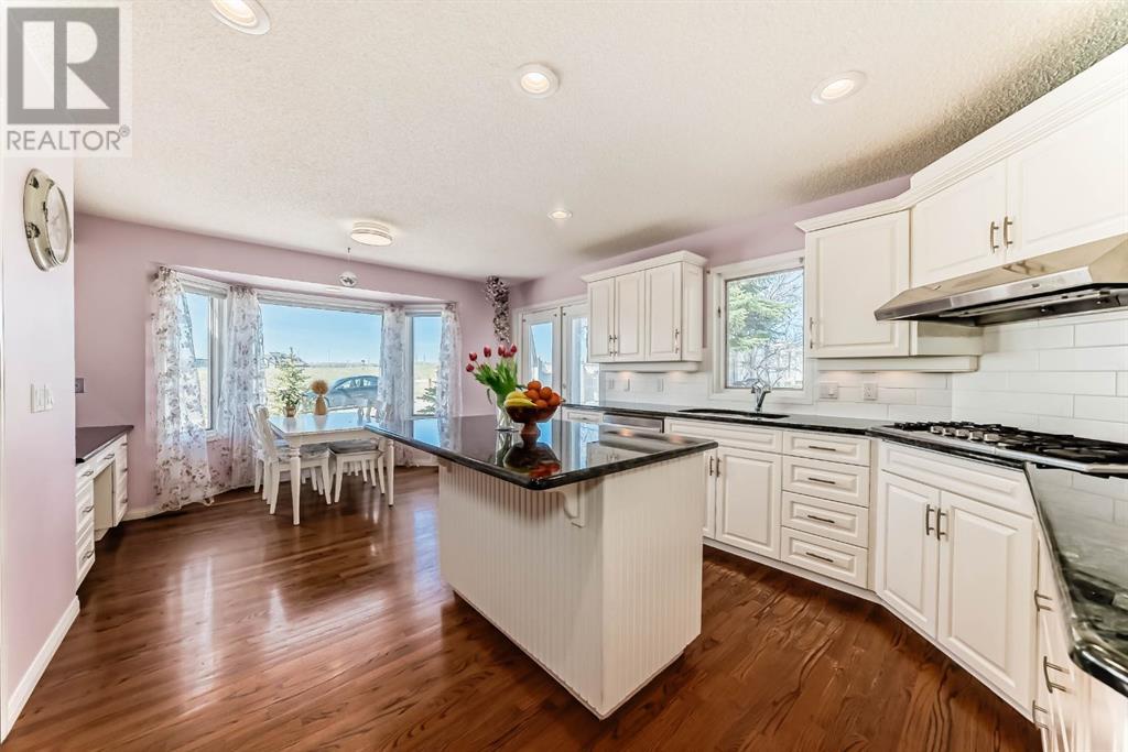 Single Family House for Sale in  Woodbrook Road SW Woodbine Calgary 