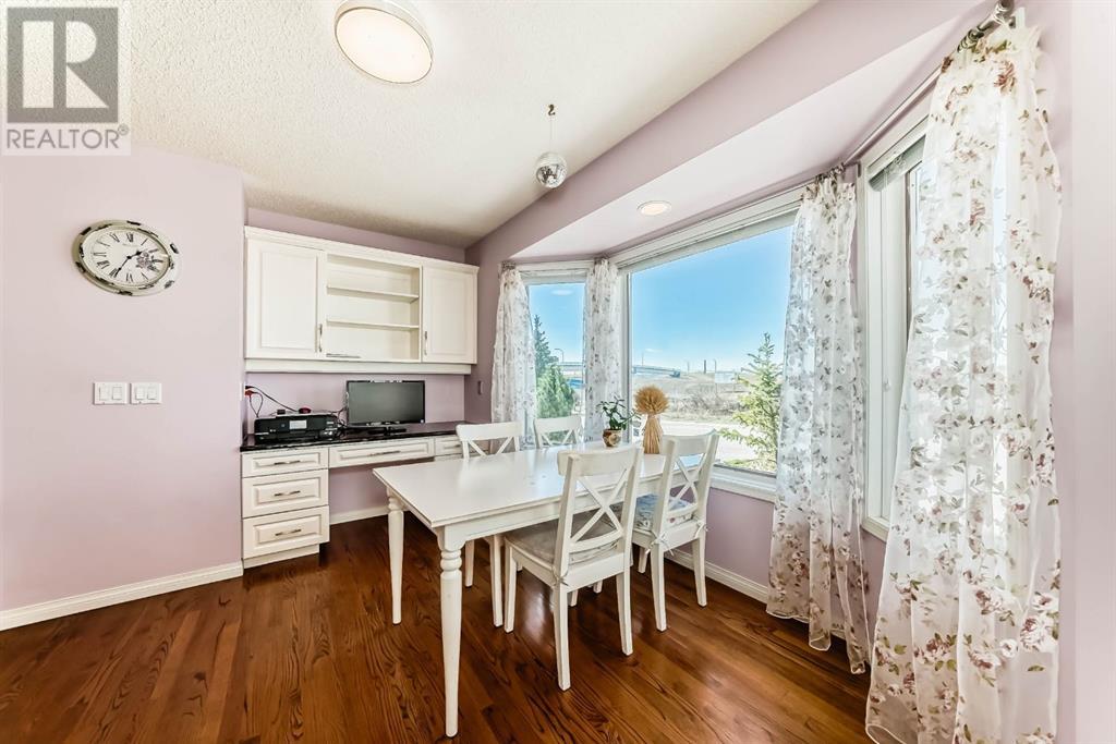 Single Family House for Sale in  Woodbrook Road SW Woodbine Calgary 