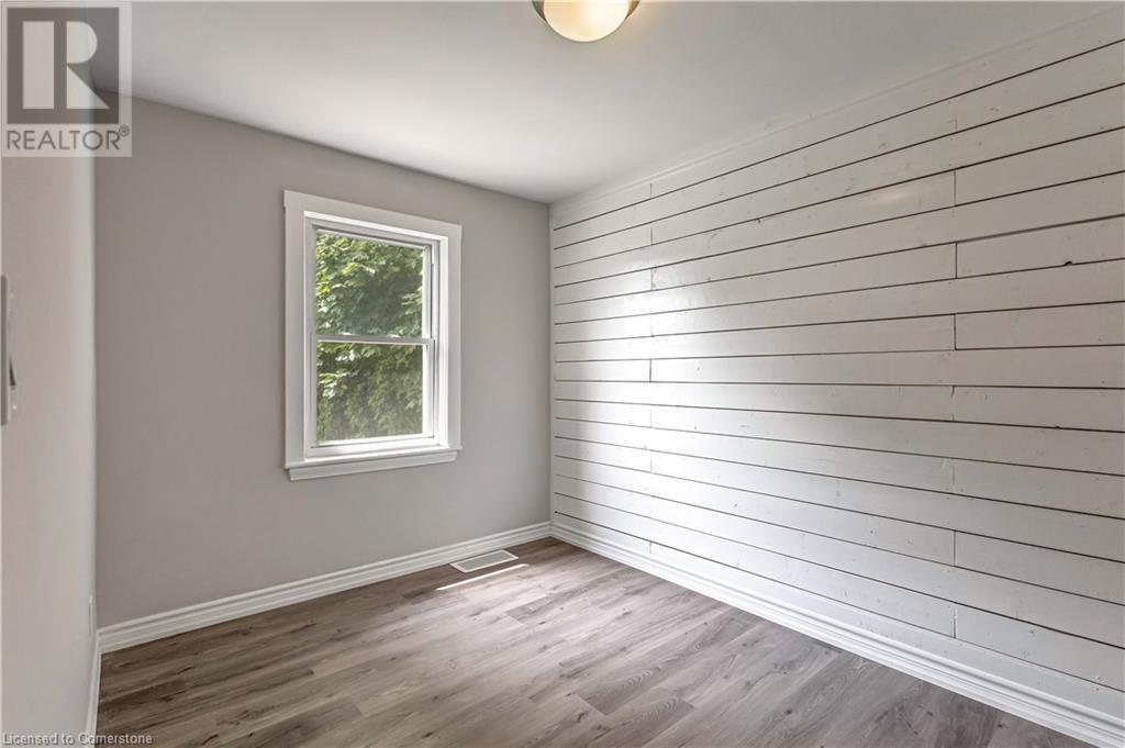 Photo 12 of 44 West 4th Street Unit Upper Level, Hamilton ON
