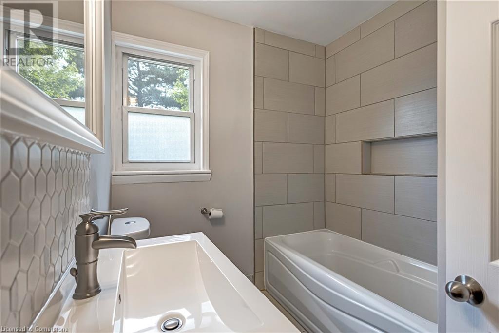 Photo 31 of 44 West 4th Street Unit Upper Level, Hamilton ON