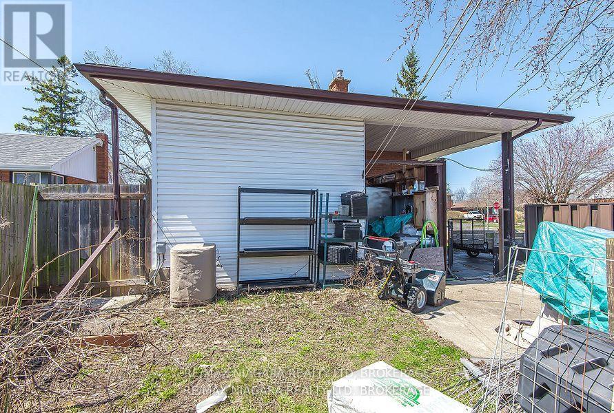 Photo 16 of 203 Kilgour Avenue, Welland ON