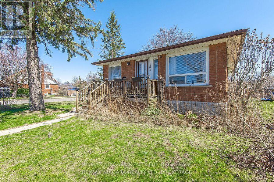 Photo 20 of 203 Kilgour Avenue, Welland ON