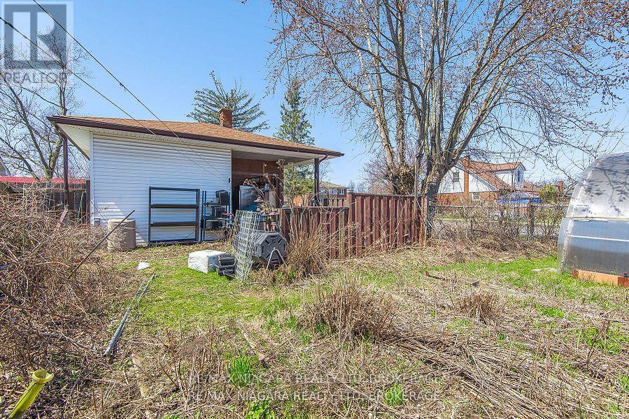 Photo 19 of 203 Kilgour Avenue, Welland ON