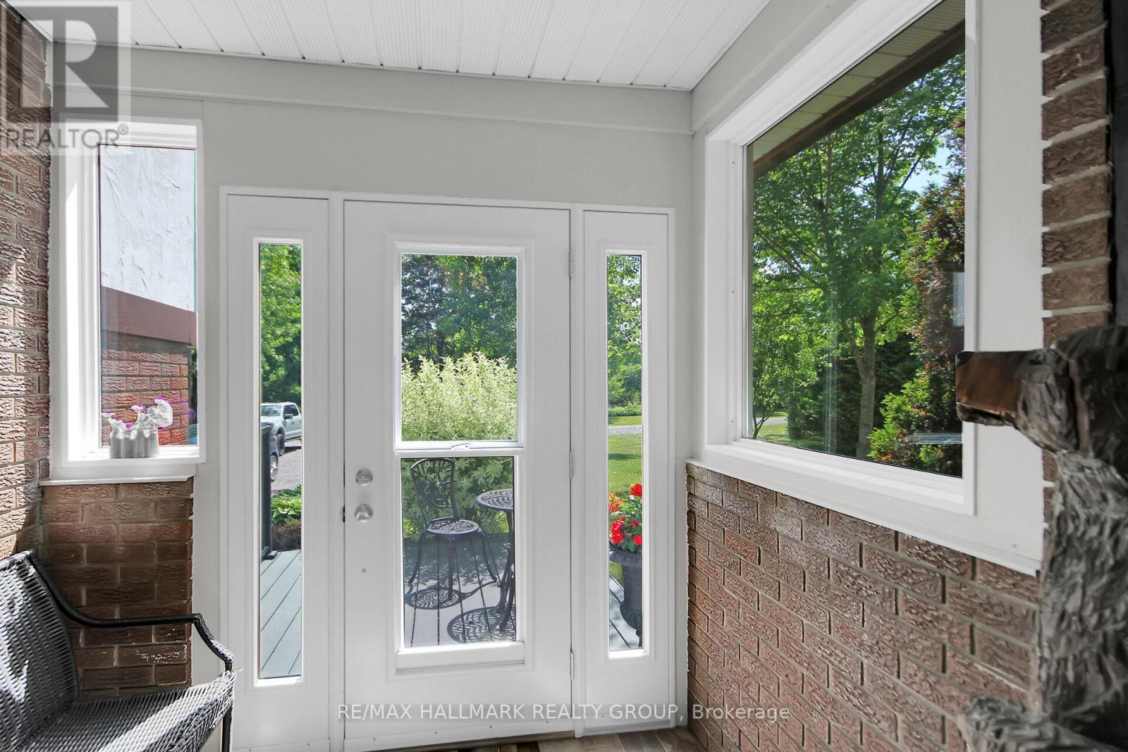 Photo 2 of 6942 Gallagher Road, Ottawa ON