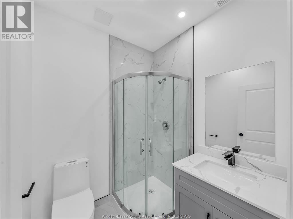 Photo 11 of 1151 Drouillard, Windsor ON