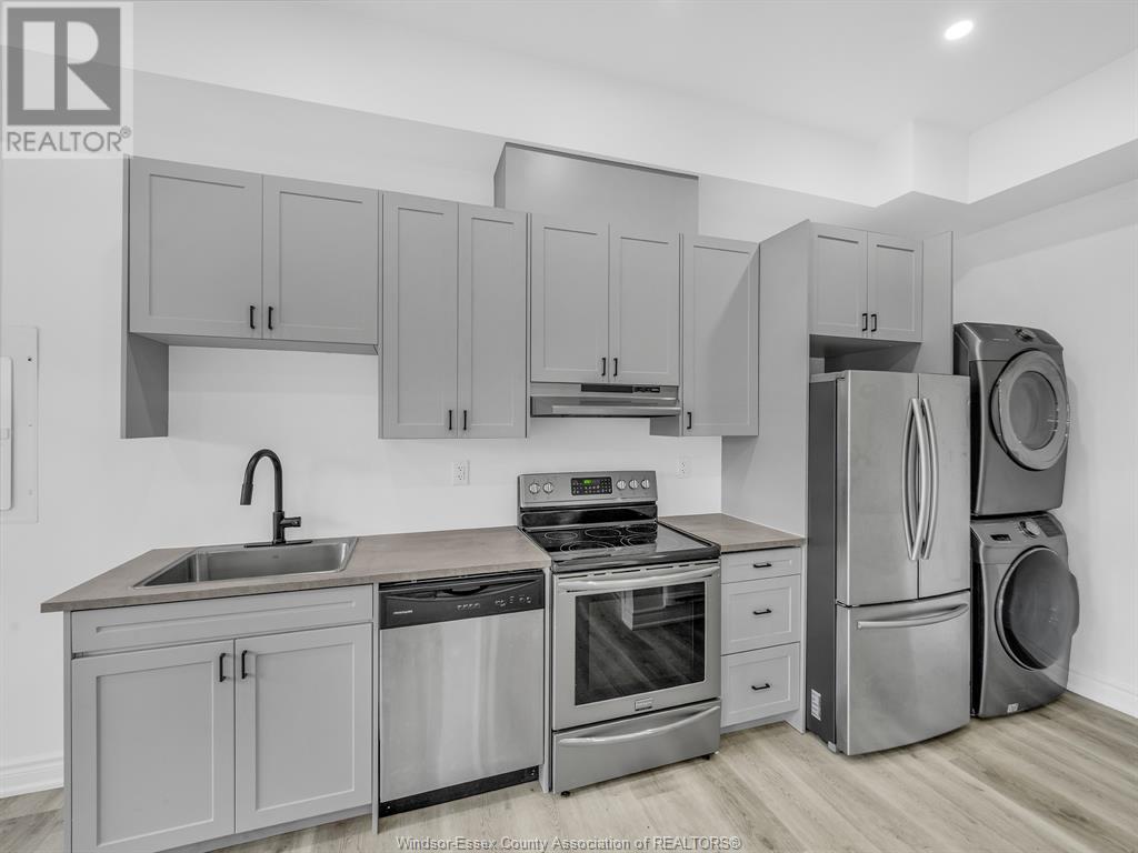 Photo 7 of 1151 Drouillard, Windsor ON