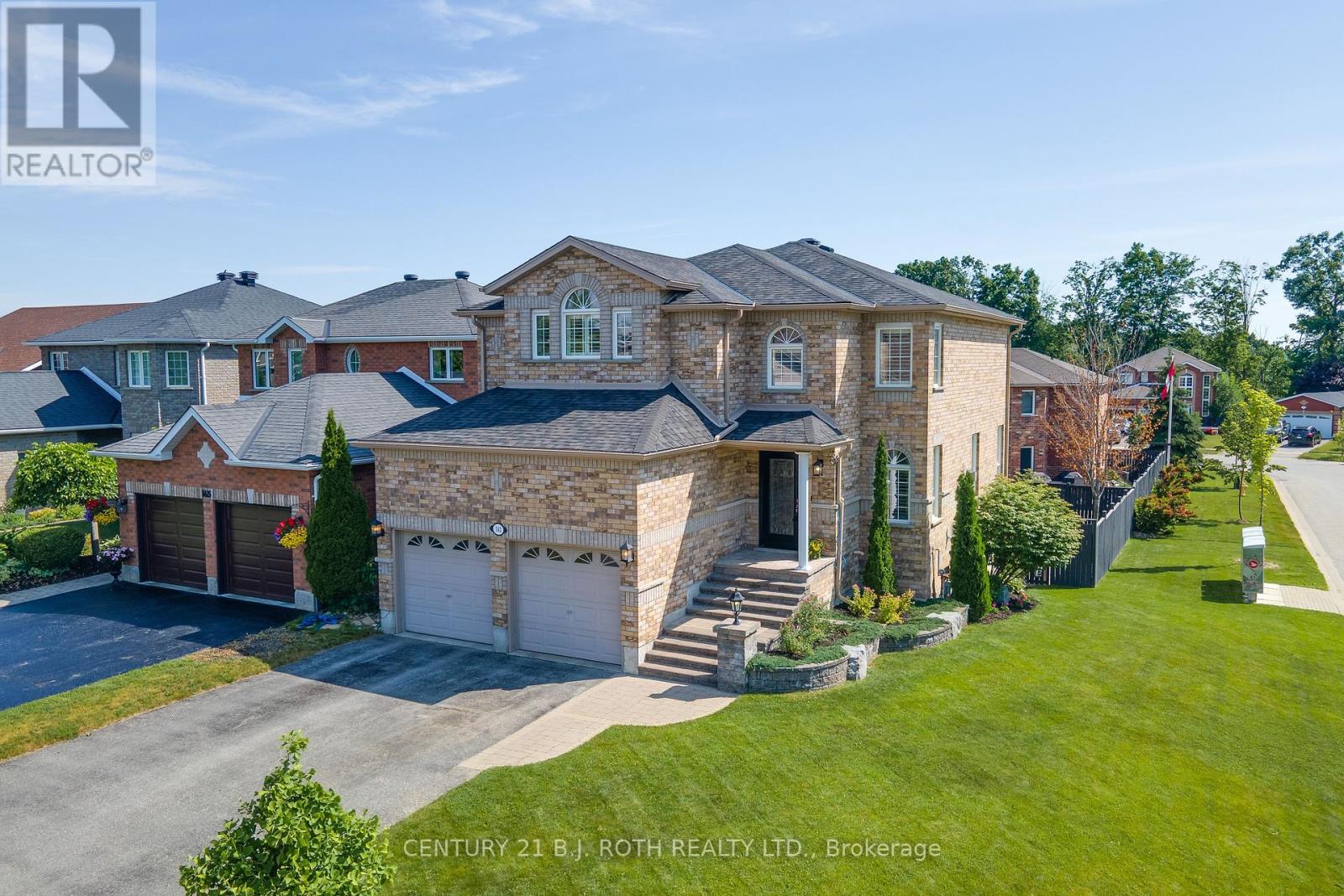 Photo 2 of 143 Crompton Drive, Barrie ON