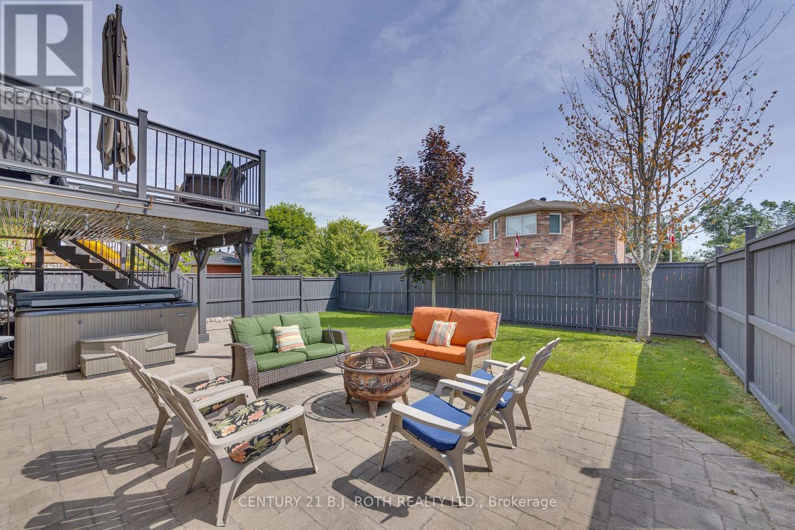 Photo 46 of 143 Crompton Drive, Barrie ON