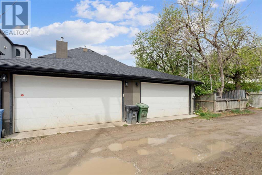 Single Family House for Sale in  Westmount Road NW Hillhurst Calgary 