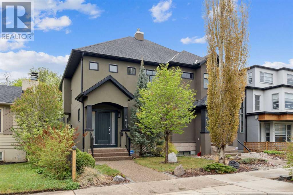 Single Family House for Sale in  Westmount Road NW Hillhurst Calgary 